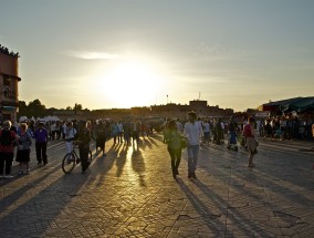 东方日升，破晓之光的壮美旅程